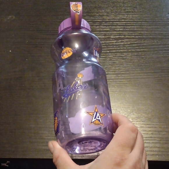 Los Angeles Lakers Purple Water Bottle (NWOT) - Picture 2 of 3